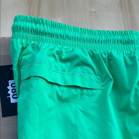 Under Armour Green Swim Shorts Men's size XL - Picture 3 of 7